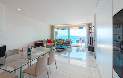 Rare luxury apartment 3 Bed' & sea view