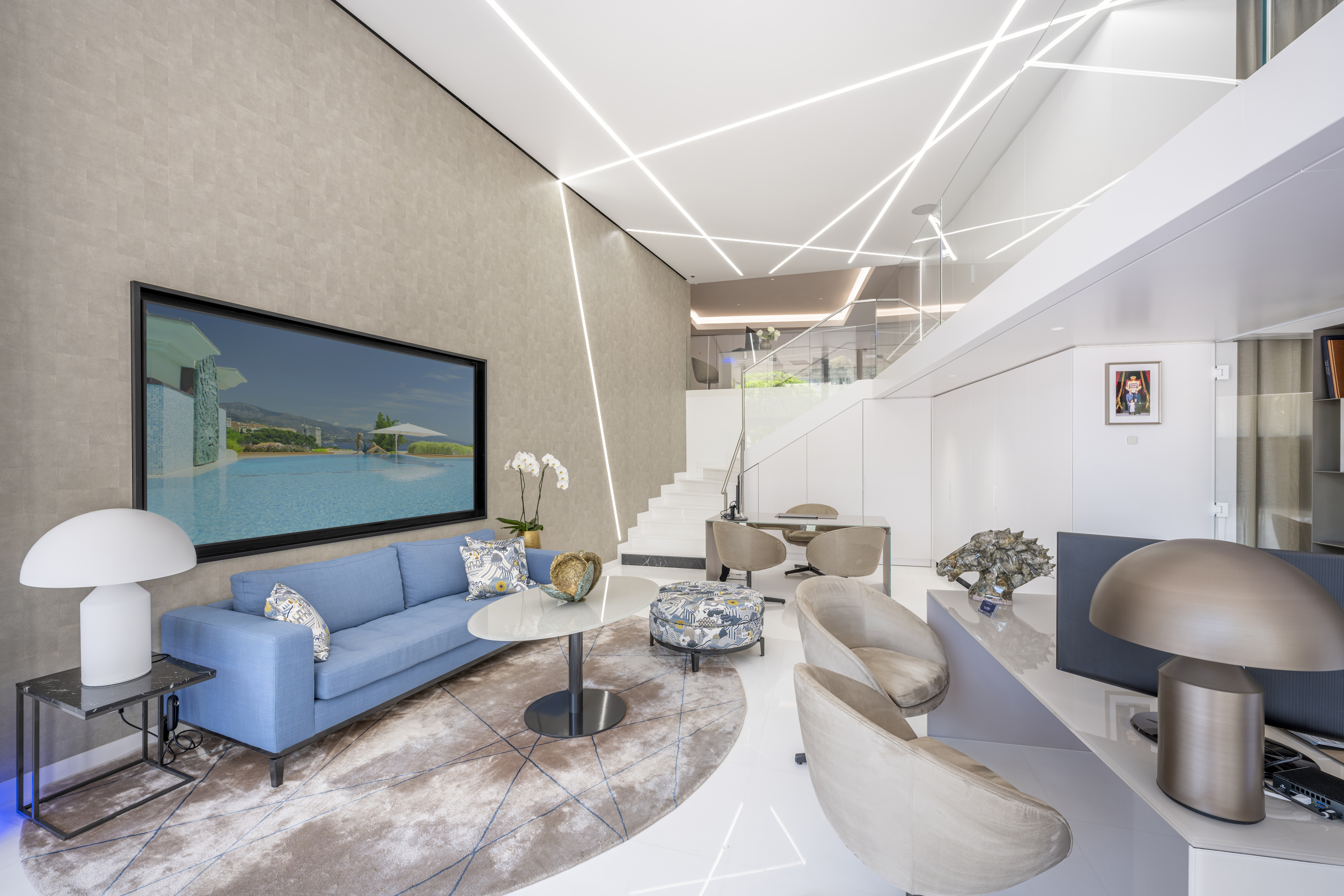 Intérieur d'un bureau, illustrant l'estimation d'un bien immobilier de luxe.